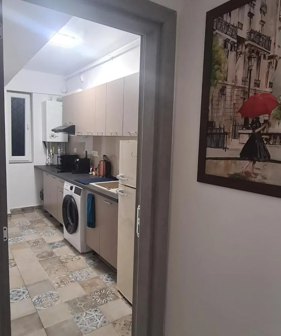 Pallady Studio 85 Bukarest 0*,